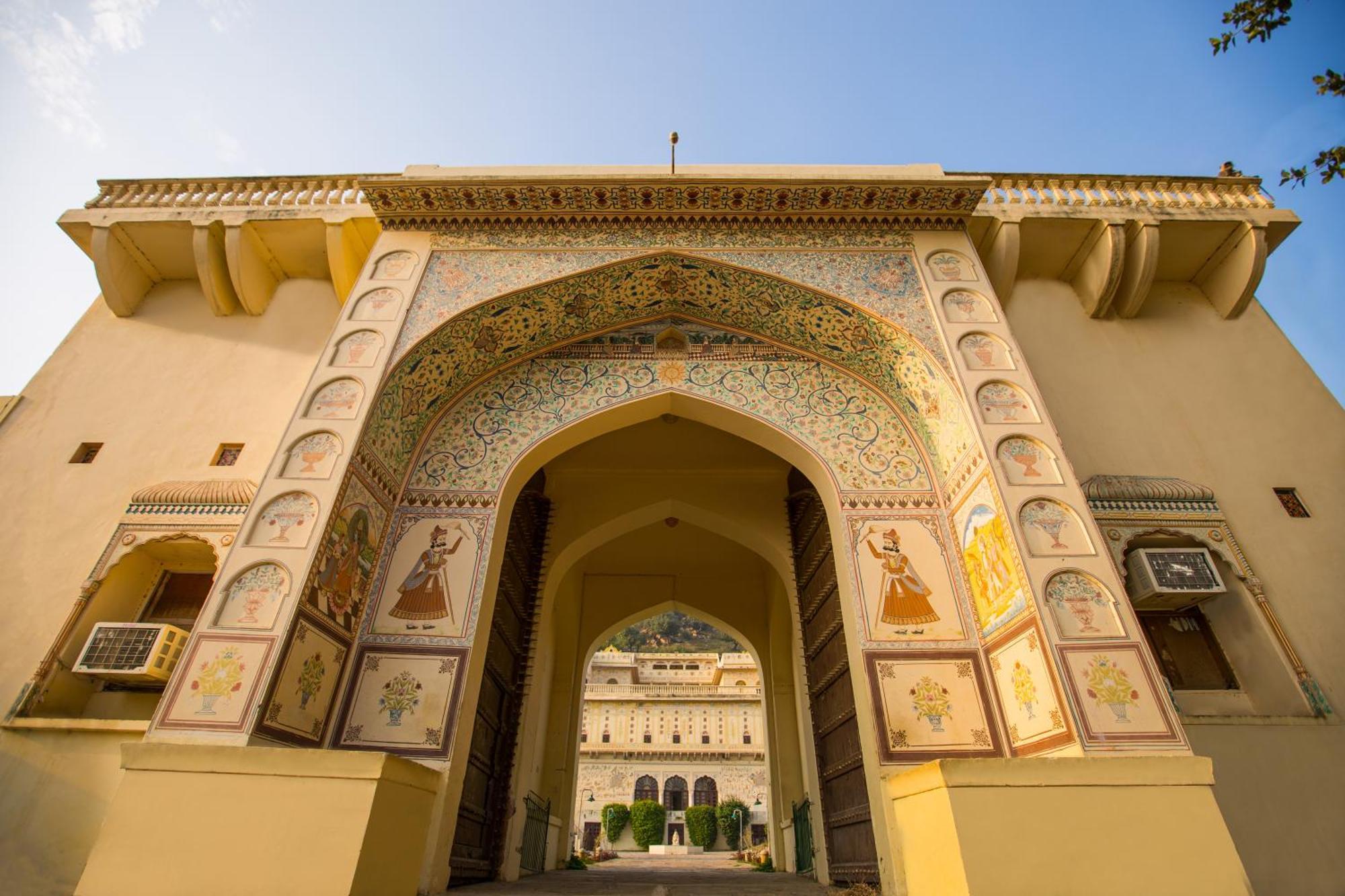 Castle Kalwar Hotel Pachar Buitenkant foto