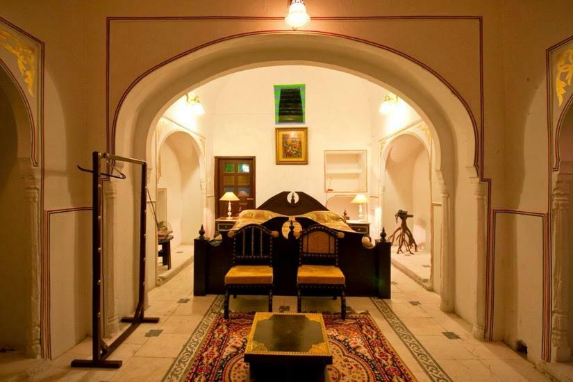 Castle Kalwar Hotel Pachar Buitenkant foto