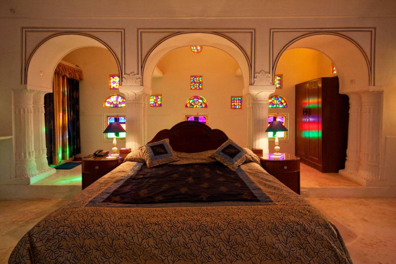 Castle Kalwar Hotel Pachar Buitenkant foto