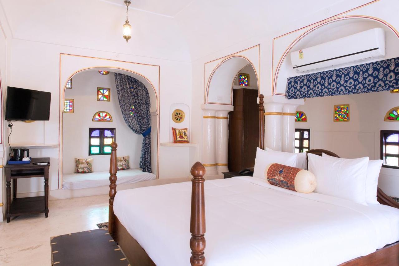 Castle Kalwar Hotel Pachar Buitenkant foto