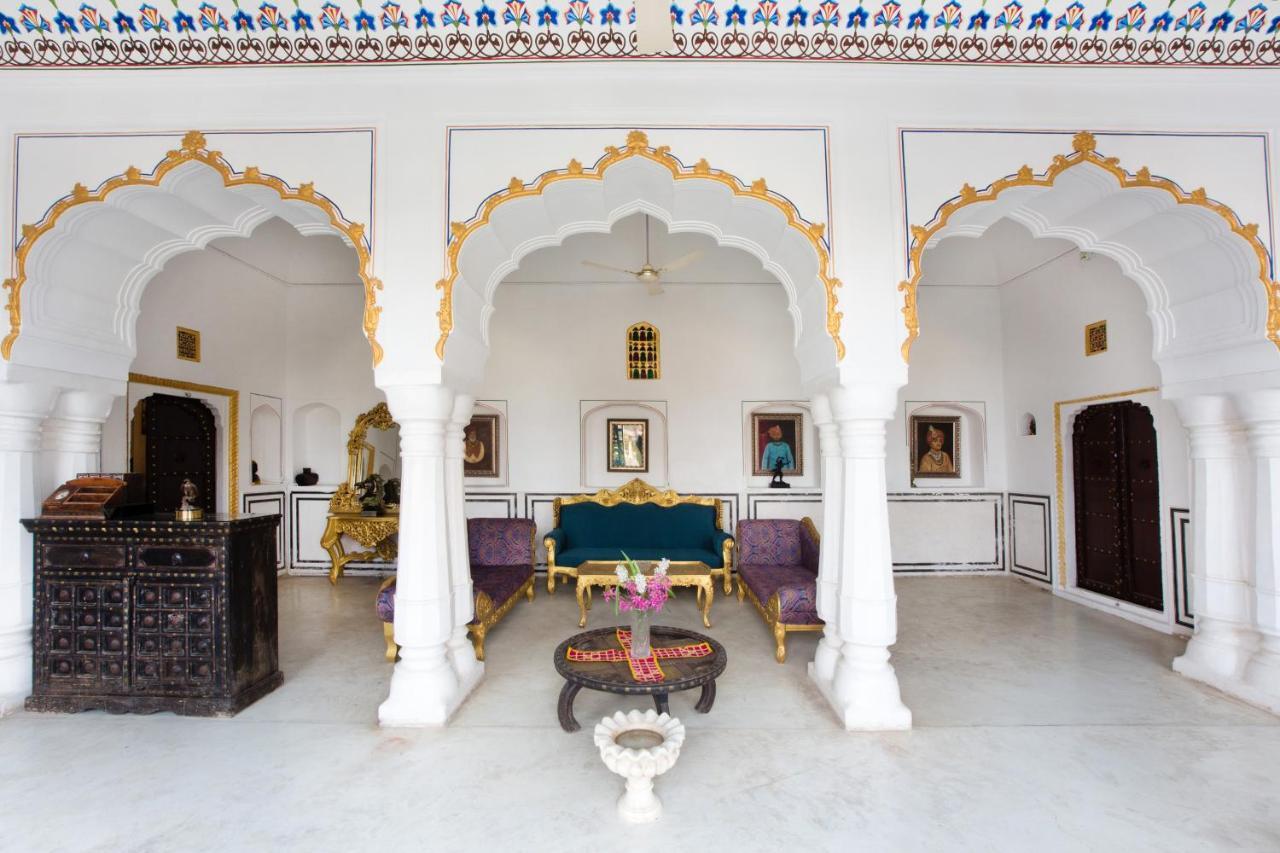 Castle Kalwar Hotel Pachar Buitenkant foto